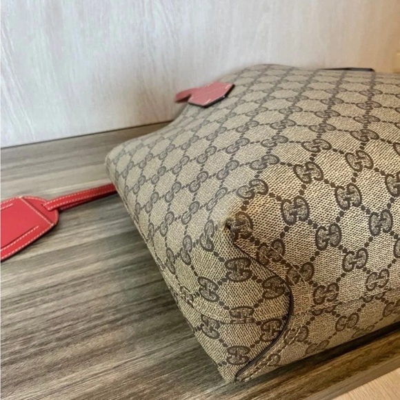 Gucci Beige and Red Signature Tote - Picture 12 of 16